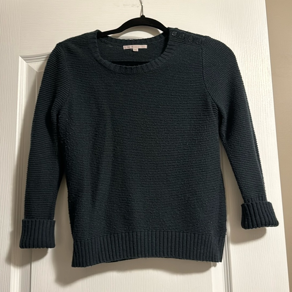 Gap women’s pullover sweater, size S/P